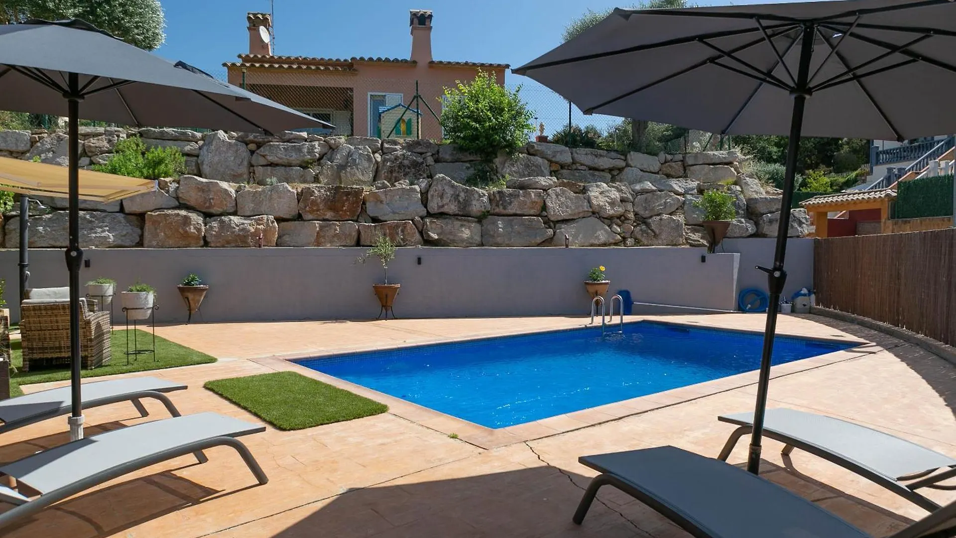 Villa W Pool In Begur H14